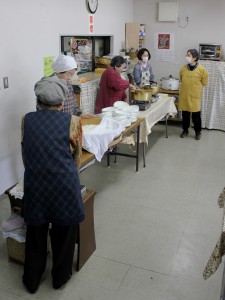 炊出し開始直前の様子